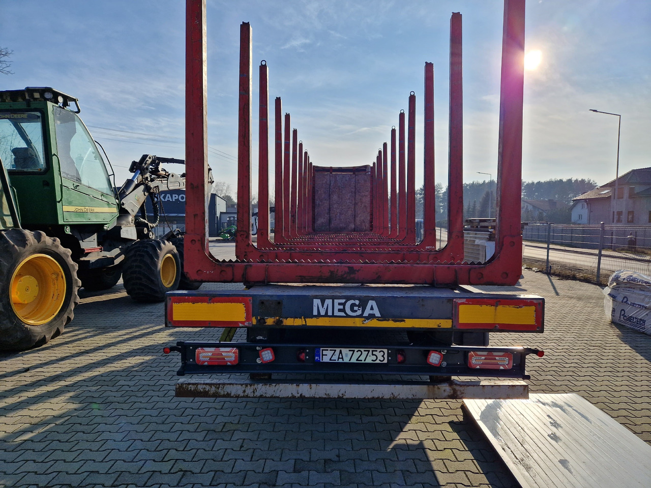 Mega MNS - Logging semi-trailer: picture 1 Mega MNS - Logging semi-trailer: picture 1