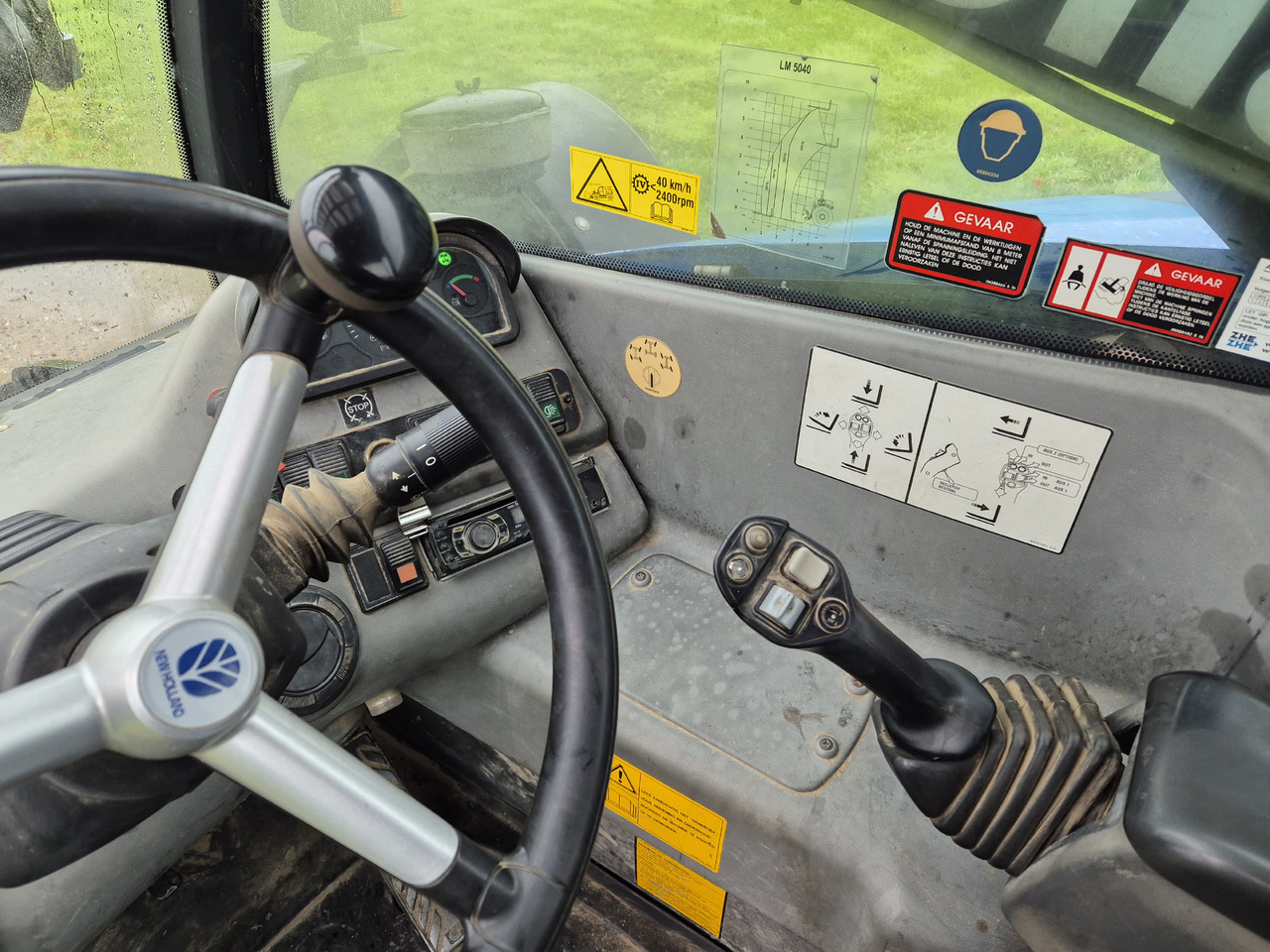 Construction machinery NEW HOLLAND LM 5040: picture 8 Construction machinery NEW HOLLAND LM 5040: picture 8