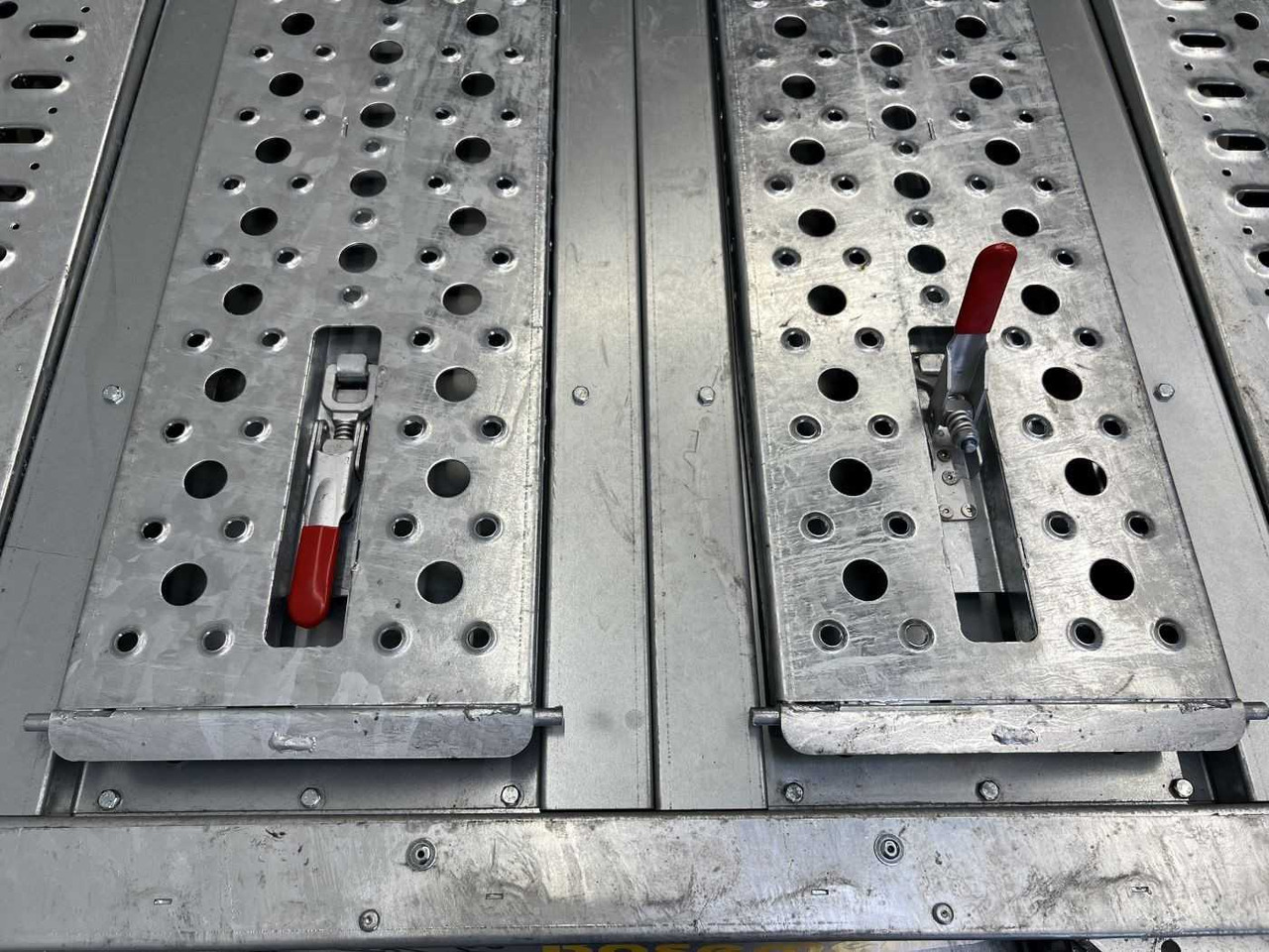 New Autotransporter trailer BRIAN_JAMES T Transporter 231-4520-30-2-10 Autotransporter: picture 6 New Autotransporter trailer BRIAN_JAMES T Transporter 231-4520-30-2-10 Autotransporter: picture 6