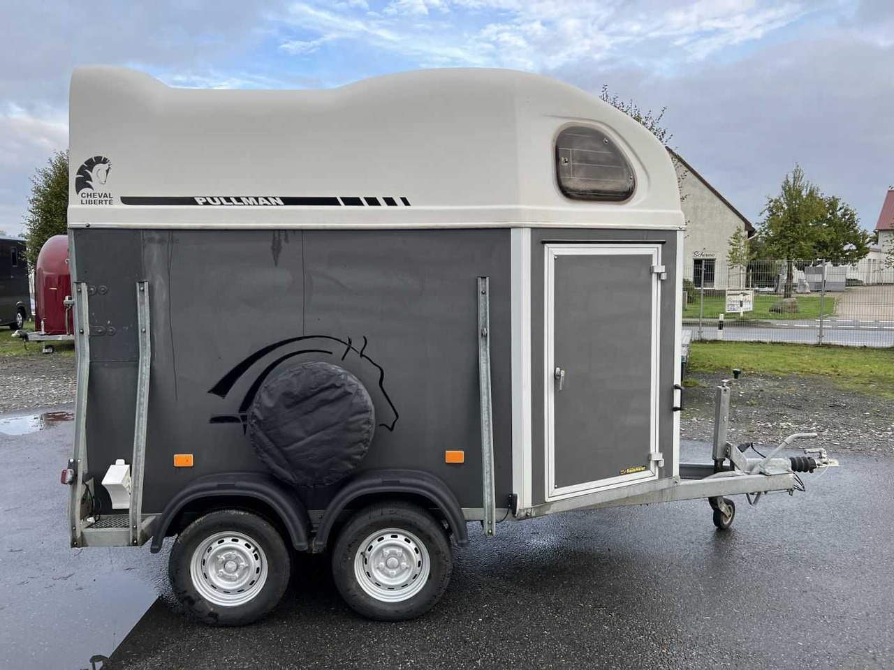 CHEVAL LIBERTE DEBON Pullmann Pferdeanhänger - Horse trailer: picture 2 CHEVAL LIBERTE DEBON Pullmann Pferdeanhänger - Horse trailer: picture 2