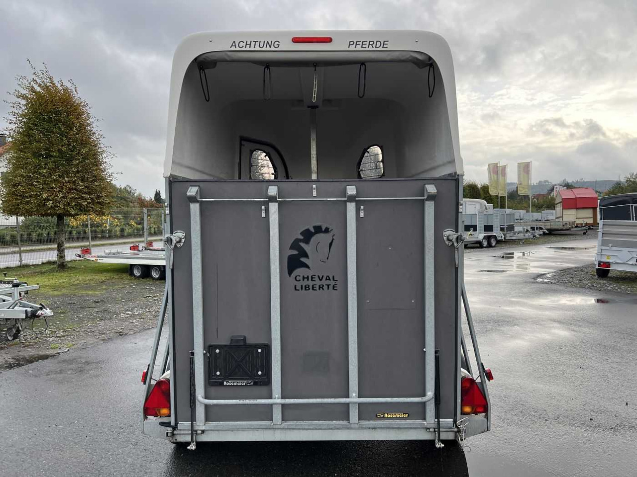 CHEVAL LIBERTE DEBON Pullmann Pferdeanhänger - Horse trailer: picture 4 CHEVAL LIBERTE DEBON Pullmann Pferdeanhänger - Horse trailer: picture 4