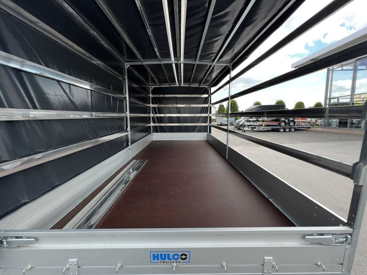 HULCO Medax-3 3500 Plane Hochlader - Curtainsider trailer: picture 5 HULCO Medax-3 3500 Plane Hochlader - Curtainsider trailer: picture 5