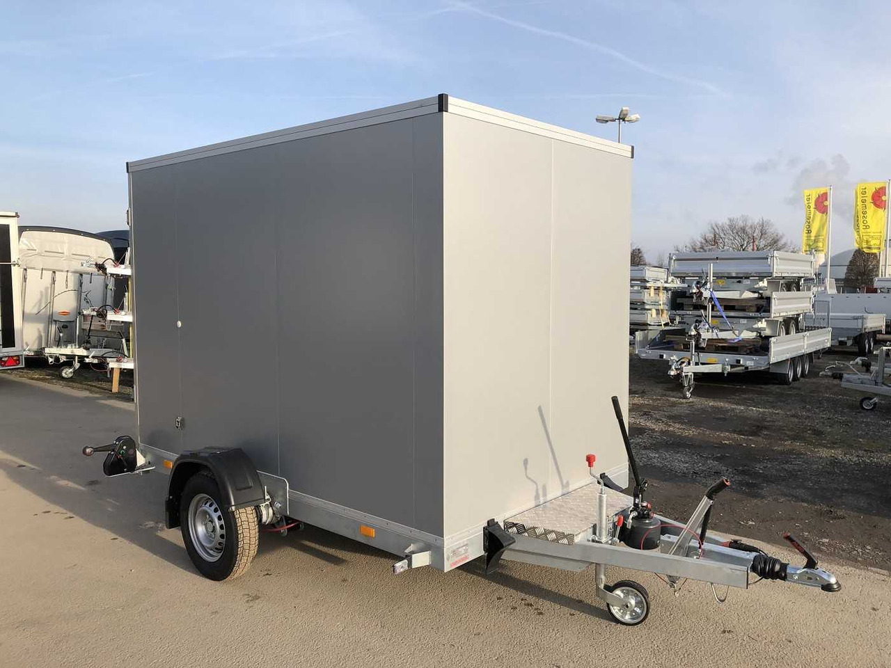 New Trailer VEZEKO Husky FB K 15.28 Absenker Kofferanhänger: picture 10