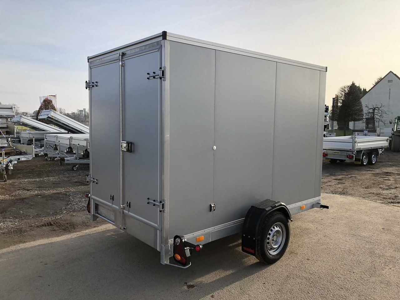New Trailer VEZEKO Husky FB K 15.28 Absenker Kofferanhänger: picture 11