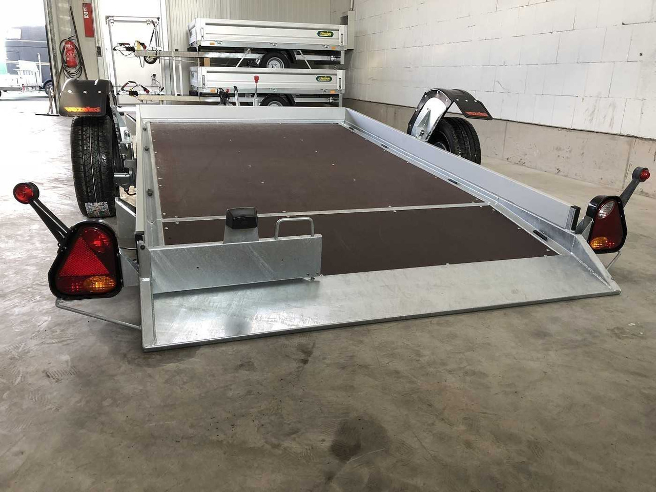 VEZEKO Husky FB 13.28 Absenker - Motorcycle trailer: picture 5 VEZEKO Husky FB 13.28 Absenker - Motorcycle trailer: picture 5