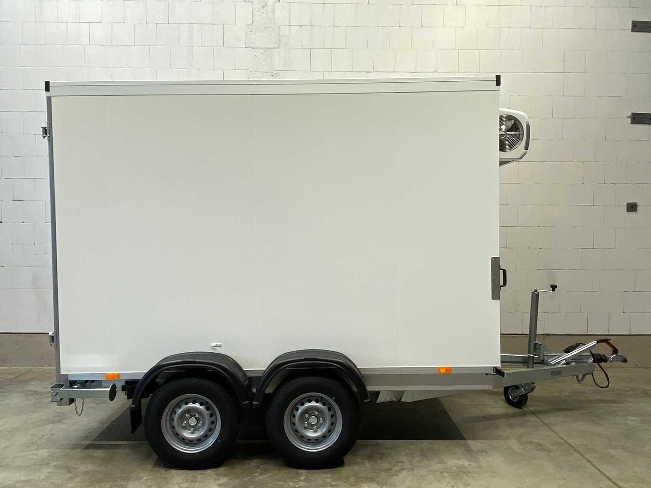 VEZEKO TK B 27.30 KH Kühlanhänger - Refrigerator trailer: picture 3 VEZEKO TK B 27.30 KH Kühlanhänger - Refrigerator trailer: picture 3