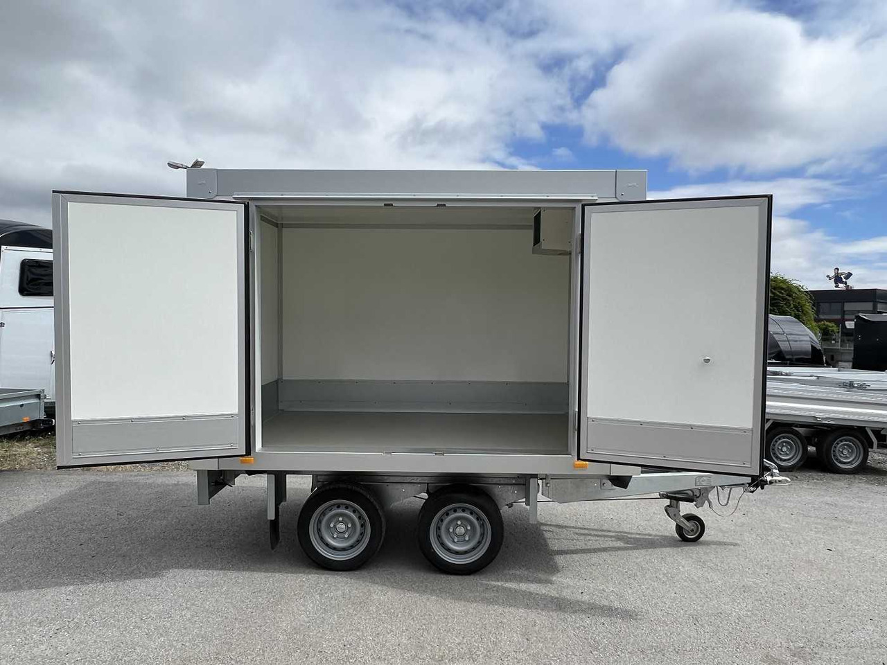 WM MEYER AZKHLN 2526/151 Seitenlader Tiefkühlanhänger - Refrigerator trailer: picture 1 WM MEYER AZKHLN 2526/151 Seitenlader Tiefkühlanhänger - Refrigerator trailer: picture 1