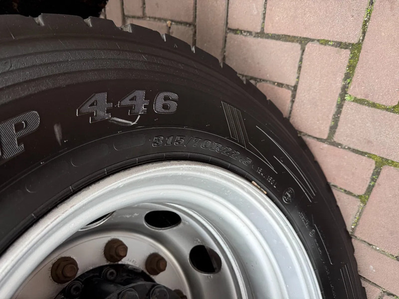 Mercedes-Benz Antos Antos 1824L mit 8.5m Isokoffer / 1.500kg Ladebordwand / Euro6 / Holland Truck - Box truck: picture 5 Mercedes-Benz Antos Antos 1824L mit 8.5m Isokoffer / 1.500kg Ladebordwand / Euro6 / Holland Truck - Box truck: picture 5