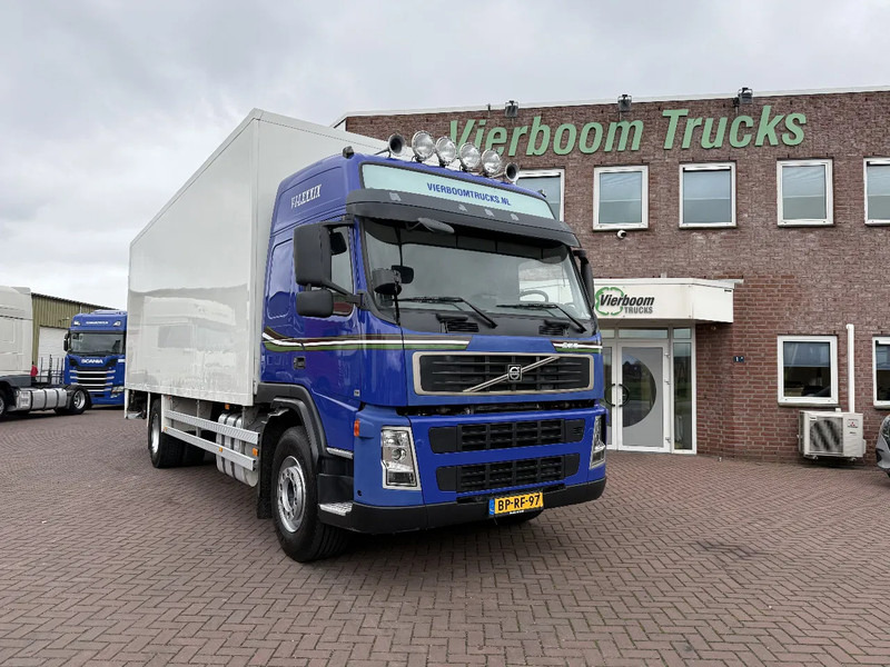Box truck Volvo FM 260 FM9-260 4X2 / Schaltgetriebe / Koffer mit Ladebordwand / Schaltgetriebe / Euro3: picture 1