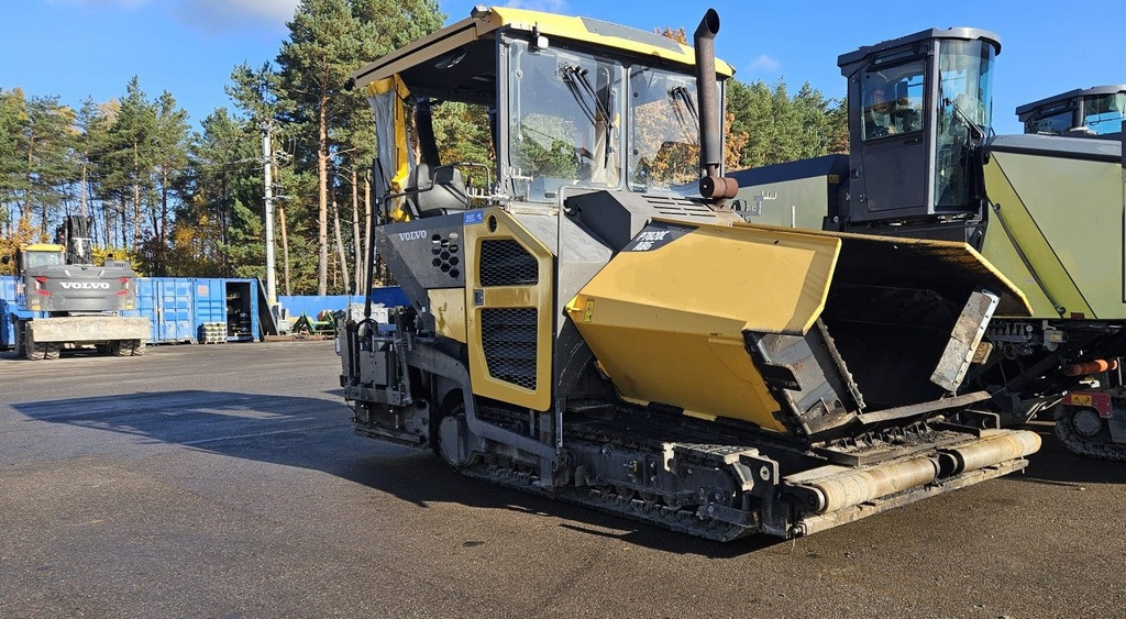 VOLVO ABG P7820C - Asphalt paver: picture 1 VOLVO ABG P7820C - Asphalt paver: picture 1
