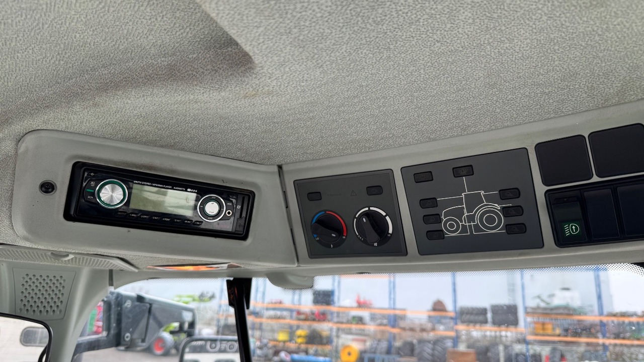 CLAAS Arion 650 - Farm tractor: picture 4 CLAAS Arion 650 - Farm tractor: picture 4