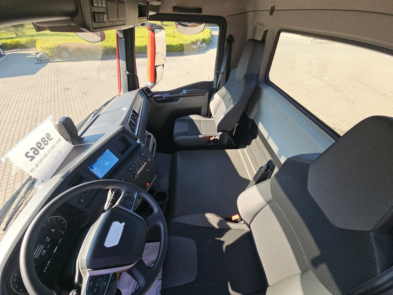 MAN TGM 15.320 - Cab chassis truck: picture 5 MAN TGM 15.320 - Cab chassis truck: picture 5