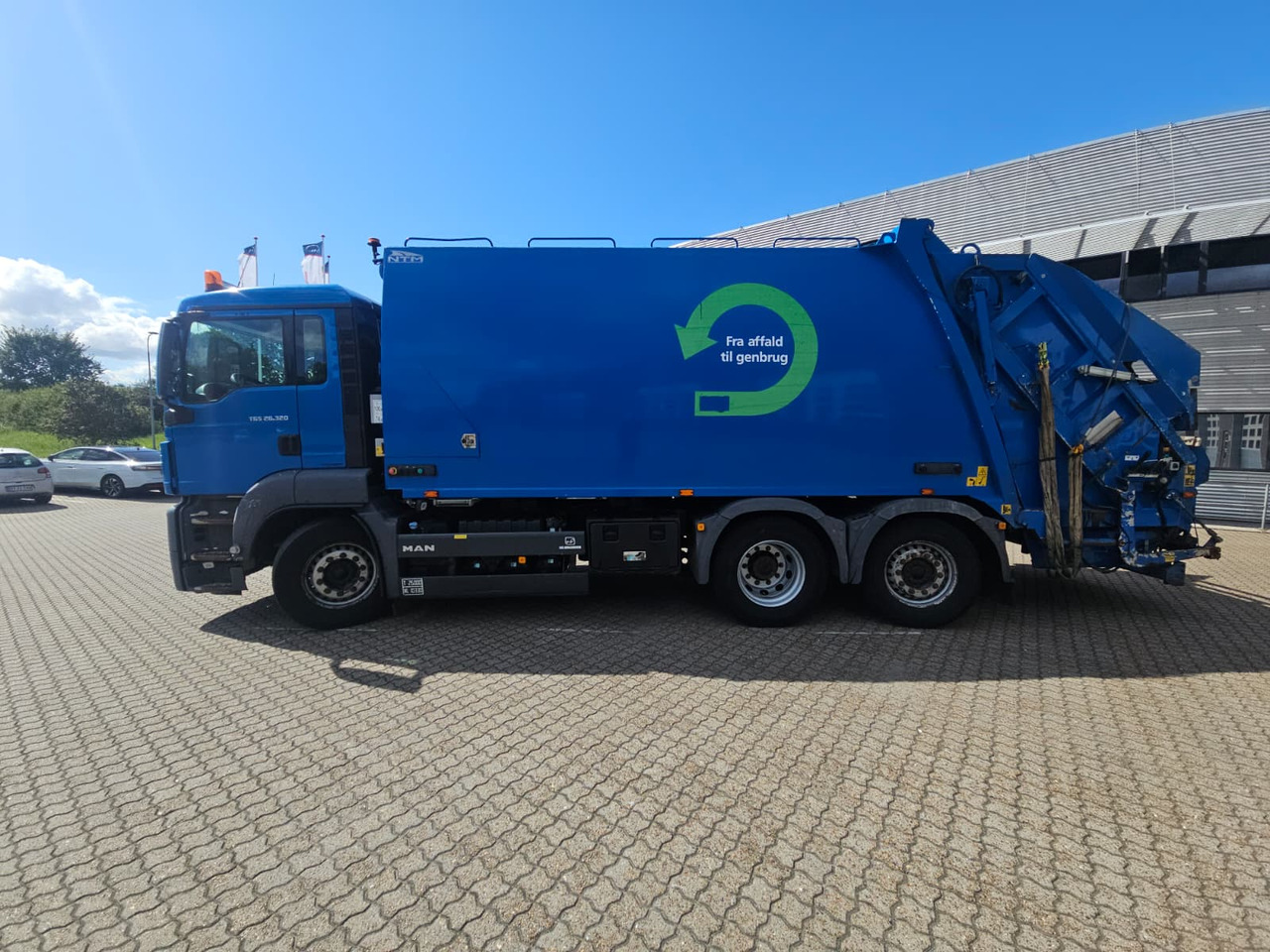 MAN TGS 26.320 - Garbage truck: picture 2 MAN TGS 26.320 - Garbage truck: picture 2