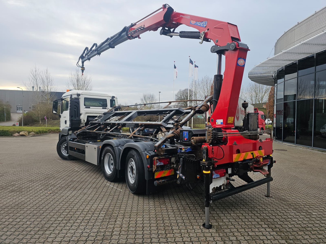 MAN TGS 26.400 6X2-4 - Container transporter/ Swap body truck, Crane truck: picture 2 MAN TGS 26.400 6X2-4 - Container transporter/ Swap body truck, Crane truck: picture 2