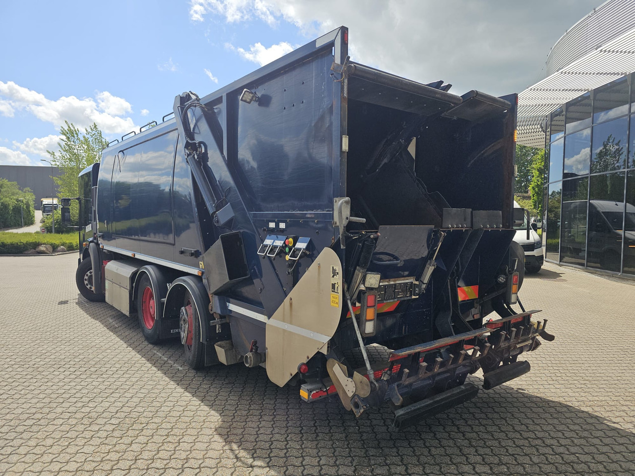 Mercedes Econic 2630 Gas-CNG - Garbage truck: picture 4 Mercedes Econic 2630 Gas-CNG - Garbage truck: picture 4