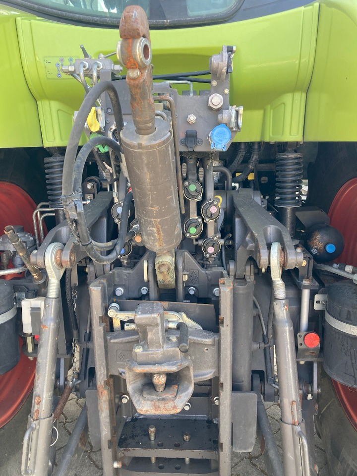 CLAAS Arion 650 Hexashift - Farm tractor: picture 4 CLAAS Arion 650 Hexashift - Farm tractor: picture 4