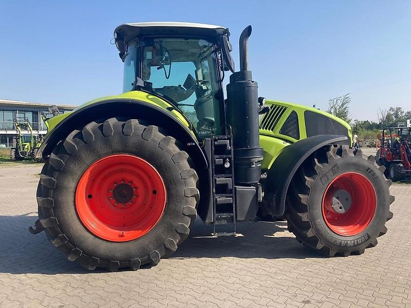 CLAAS Axion 930 - Farm tractor: picture 5 CLAAS Axion 930 - Farm tractor: picture 5
