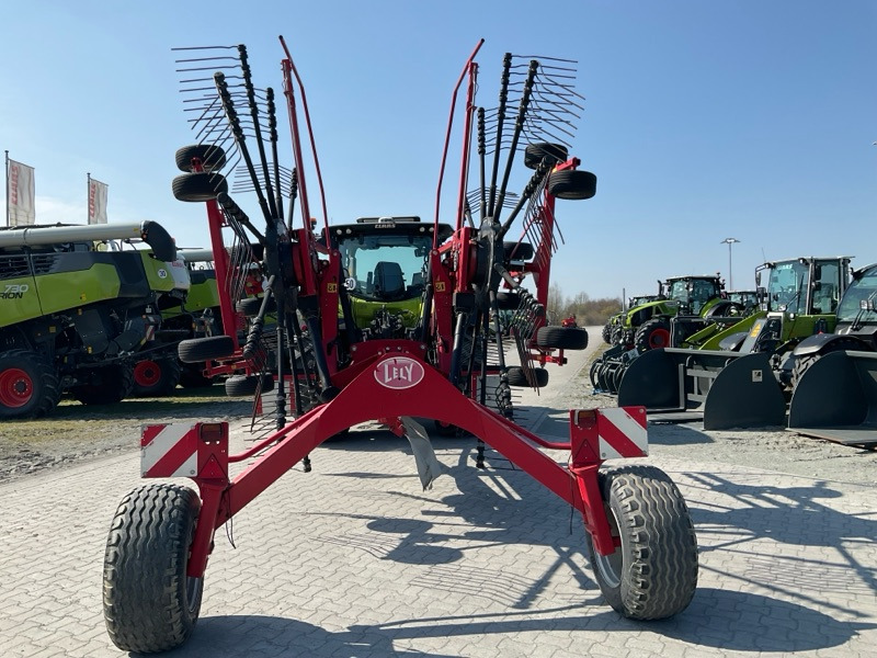 Lely Hibiscus 815 CD Vario - Tedder/ Rake: picture 5 Lely Hibiscus 815 CD Vario - Tedder/ Rake: picture 5