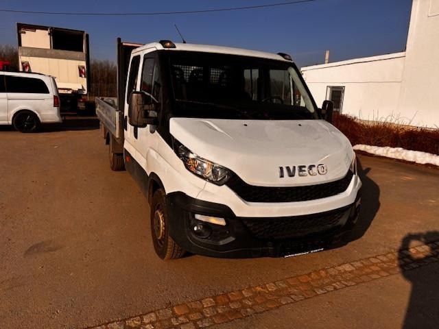Iveco Daily Fahrgestell Doppelkabine 35 S ... Radstand - Open body delivery van, Combi van: picture 3 Iveco Daily Fahrgestell Doppelkabine 35 S ... Radstand - Open body delivery van, Combi van: picture 3