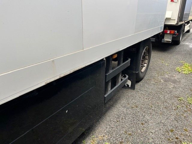 Refrigerator trailer Schmitz Cargobull TK Anhänger Thermoking SL100 Rohrbahn Fleisch: picture 12 Refrigerator trailer Schmitz Cargobull TK Anhänger Thermoking SL100 Rohrbahn Fleisch: picture 12