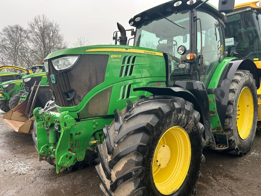 John Deere 6190R - Farm tractor: picture 1 John Deere 6190R - Farm tractor: picture 1