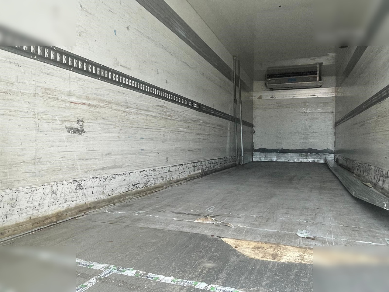 IVECO STRALIS 400 - Refrigerator truck: picture 3 IVECO STRALIS 400 - Refrigerator truck: picture 3