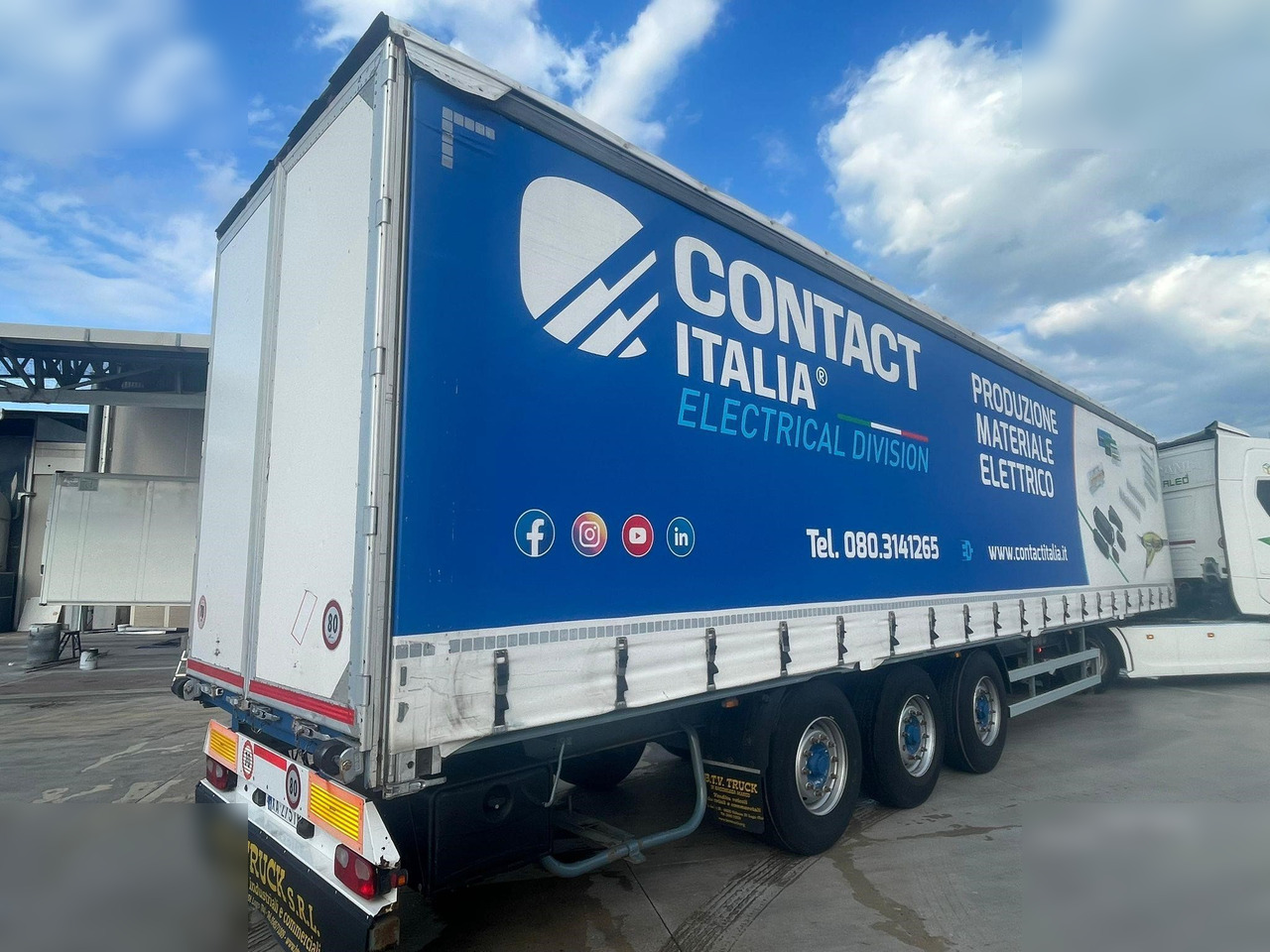 MERKER - Curtainsider semi-trailer: picture 1 MERKER - Curtainsider semi-trailer: picture 1