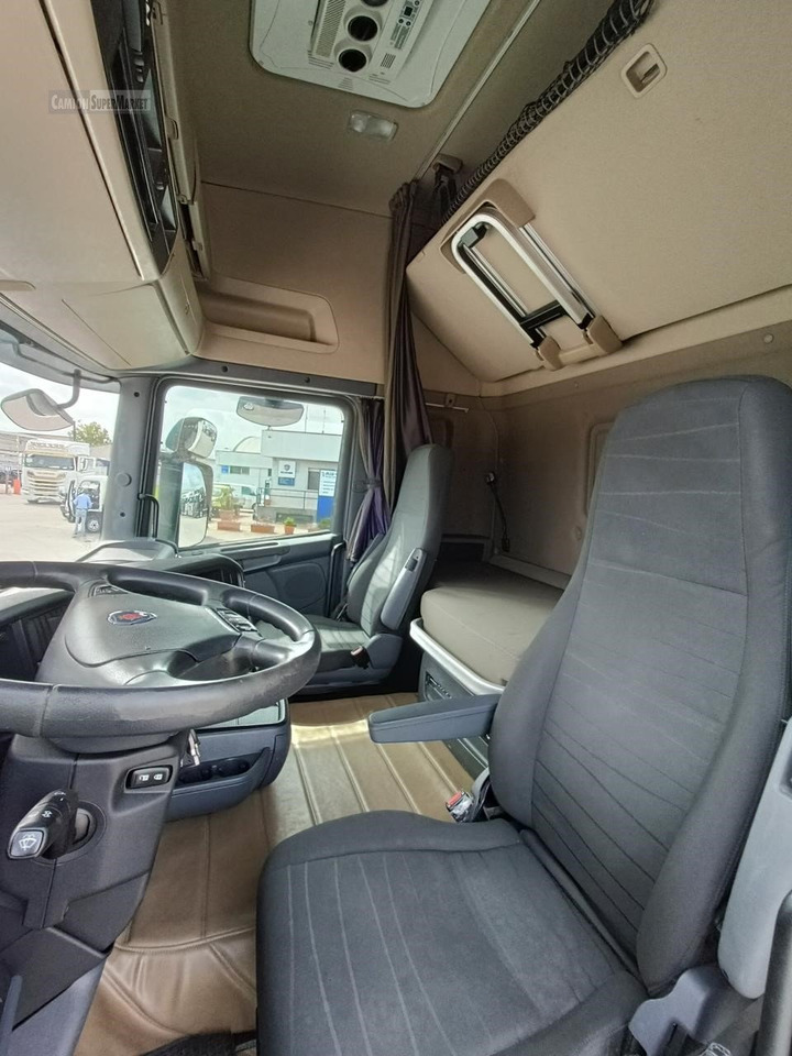 SCANIA R450 - Tractor unit: picture 5 SCANIA R450 - Tractor unit: picture 5