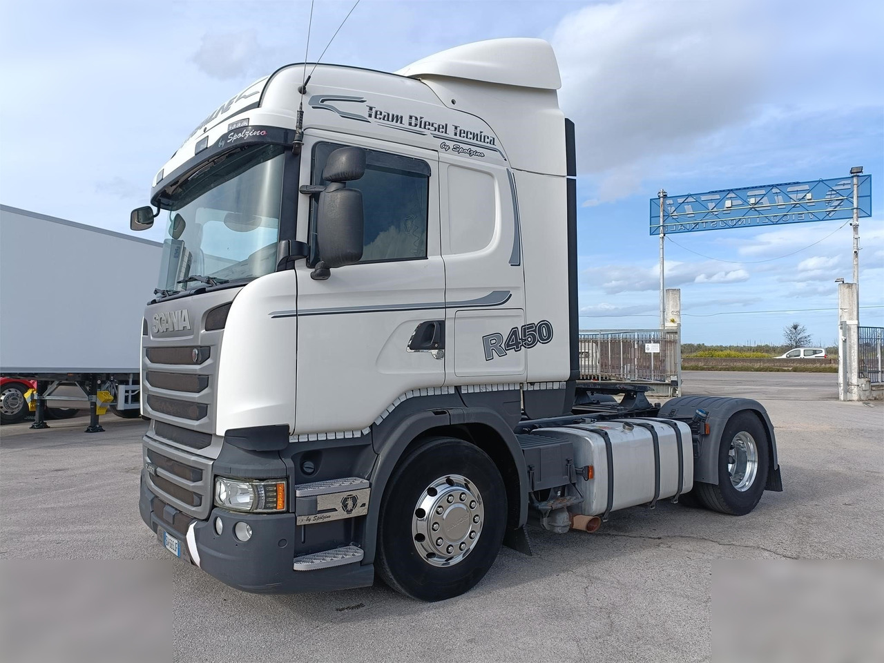 SCANIA R450 - Tractor unit: picture 1 SCANIA R450 - Tractor unit: picture 1