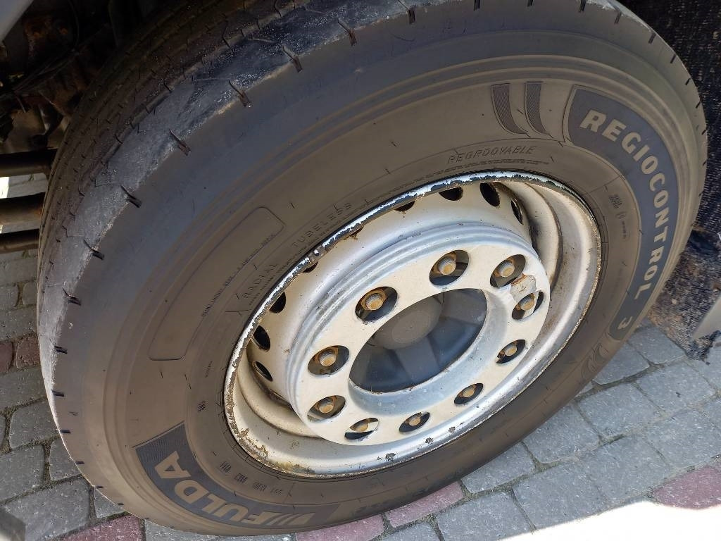 Refrigerator truck Volvo FM 330, 6x2, CARRIER SUPRA 950 U: picture 40 Refrigerator truck Volvo FM 330, 6x2, CARRIER SUPRA 950 U: picture 40