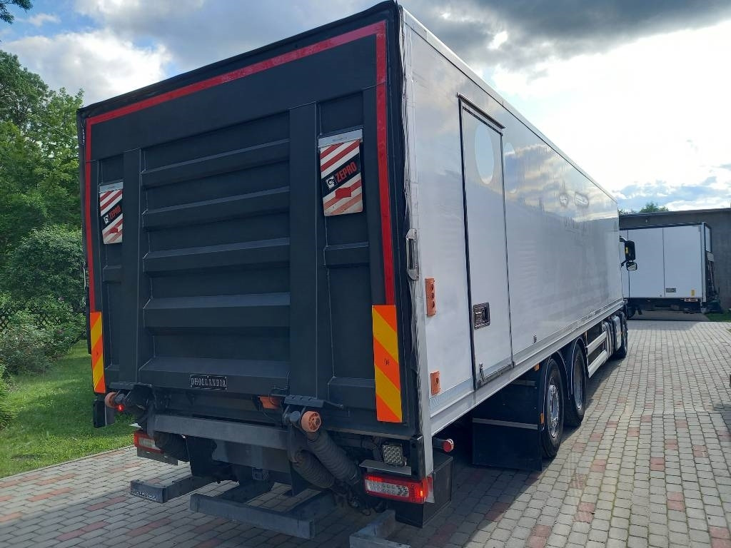 Refrigerator truck Volvo FM 330, 6x2, CARRIER SUPRA 950 U: picture 26 Refrigerator truck Volvo FM 330, 6x2, CARRIER SUPRA 950 U: picture 26