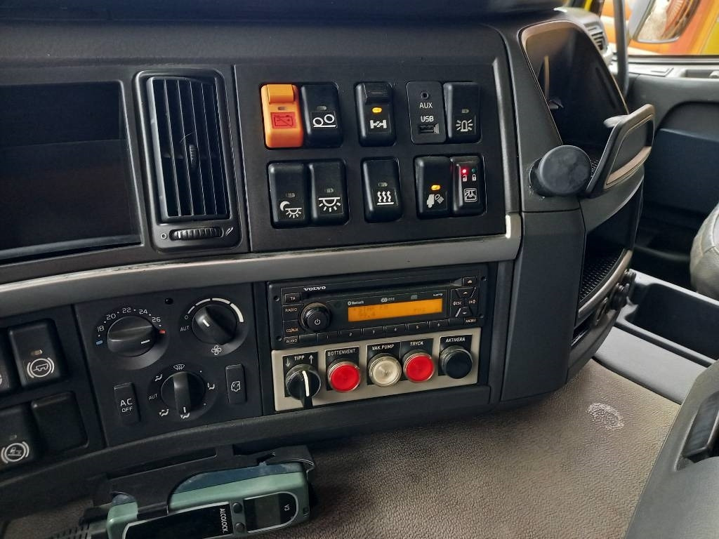 Vacuum truck Volvo FMX 450, VACUUM: picture 38