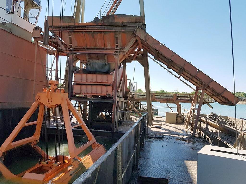 3,5m³ - Amphibious excavator: picture 1 3,5m³ - Amphibious excavator: picture 1