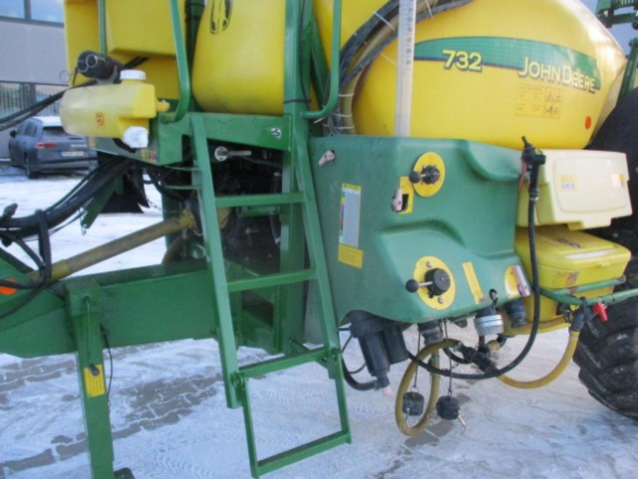 Trailed sprayer John Deere 732: picture 7