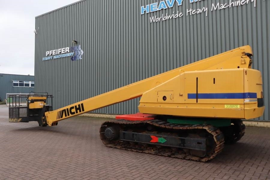 Aichi SR210 Diesel, Tracked, 23m Working Height, 19m Rea - Telescopic boom: picture 2 Aichi SR210 Diesel, Tracked, 23m Working Height, 19m Rea - Telescopic boom: picture 2