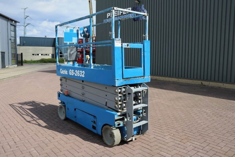 Genie GS2632 Electric, 10m Working Height, Non Marking T - Scissor lift: picture 4 Genie GS2632 Electric, 10m Working Height, Non Marking T - Scissor lift: picture 4