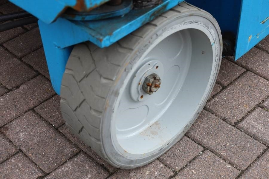 Leasing of Genie GS2646 Electric, Working Height 9.80m, Capacity 45 Genie GS2646 Electric, Working Height 9.80m, Capacity 45: picture 11 Leasing of Genie GS2646 Electric, Working Height 9.80m, Capacity 45 Genie GS2646 Electric, Working Height 9.80m, Capacity 45: picture 11