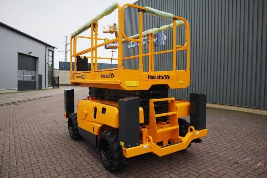 Haulotte Compact 12DX Valid Inspection, *Guarantee! Diesel, - Scissor lift: picture 4 Haulotte Compact 12DX Valid Inspection, *Guarantee! Diesel, - Scissor lift: picture 4