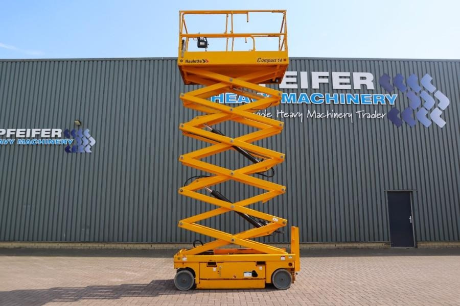 Haulotte Compact 14 Electric, 14m Working Height, 350kg Cap - Scissor lift: picture 3 Haulotte Compact 14 Electric, 14m Working Height, 350kg Cap - Scissor lift: picture 3
