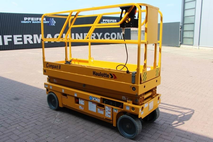Haulotte Compact 8 Valid inspection, *Guarantee! Electric, - Scissor lift: picture 2 Haulotte Compact 8 Valid inspection, *Guarantee! Electric, - Scissor lift: picture 2