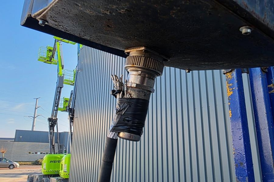 Scissor lift Haulotte H15SX As-Is, Diesel, 4x4 Drive 15 Working Height,: picture 5