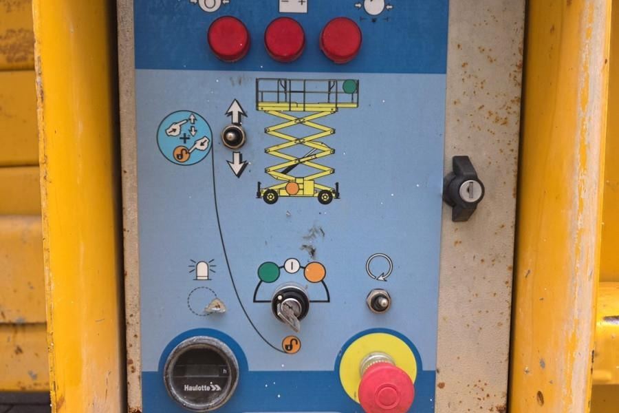 Haulotte H18SXL Diesel, 4x4 Drive, 18m Working Height, 500k - Scissor lift: picture 5 Haulotte H18SXL Diesel, 4x4 Drive, 18m Working Height, 500k - Scissor lift: picture 5