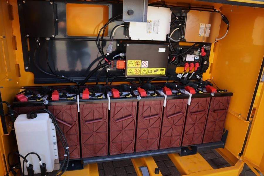 Haulotte HS18EPRO Valid Inspection, Full Electric 4x4 Drive - Scissor lift: picture 5 Haulotte HS18EPRO Valid Inspection, Full Electric 4x4 Drive - Scissor lift: picture 5