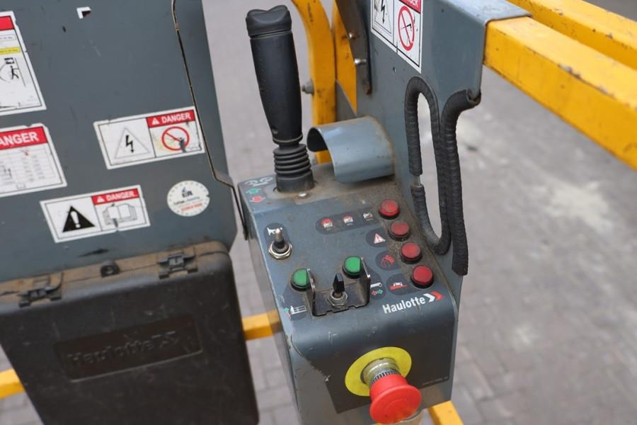 Haulotte Optimum 8AC Electric, 7.77m Working Height, 230kg - Scissor lift: picture 3 Haulotte Optimum 8AC Electric, 7.77m Working Height, 230kg - Scissor lift: picture 3