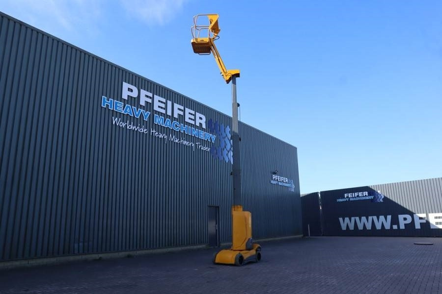 Haulotte STAR 10 Electric, 10m Working Height, 3m Reach, 20 - Scissor lift: picture 3 Haulotte STAR 10 Electric, 10m Working Height, 3m Reach, 20 - Scissor lift: picture 3