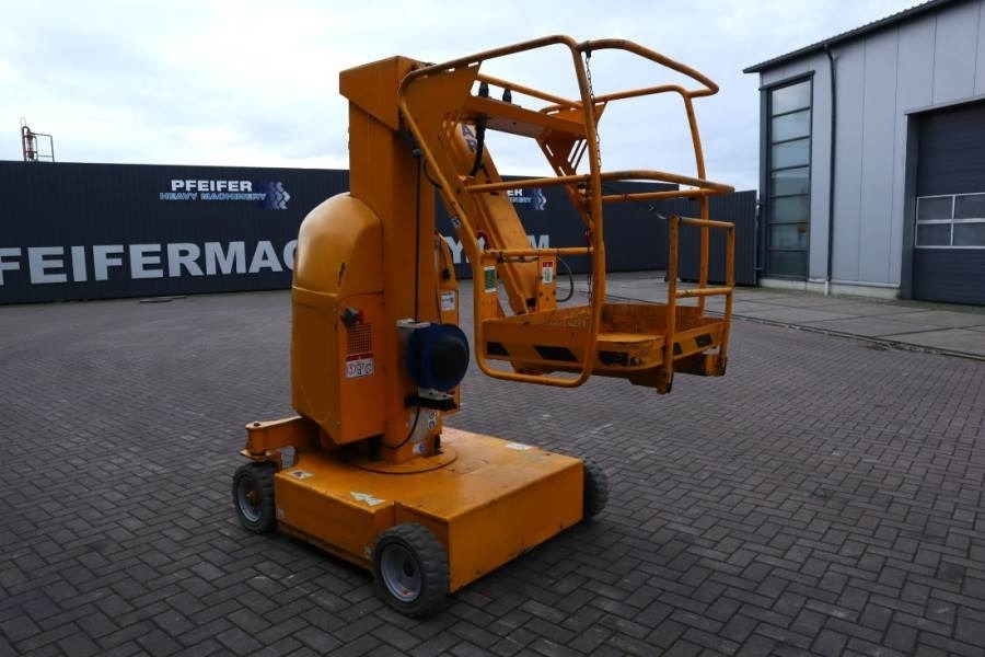 Haulotte STAR 12 Electric, 12m Working Height, 3m Reach, 21 - Articulated boom: picture 2 Haulotte STAR 12 Electric, 12m Working Height, 3m Reach, 21 - Articulated boom: picture 2