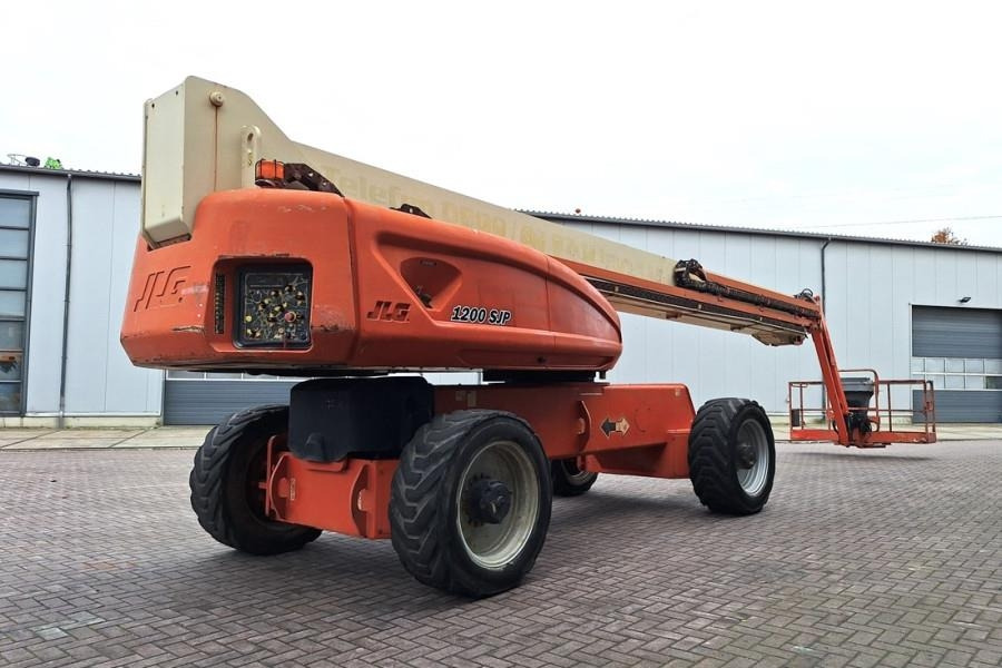 JLG 1200SJP Diesel, 38.7m Working Height, 23.5m Reach, - Telescopic boom: picture 2 JLG 1200SJP Diesel, 38.7m Working Height, 23.5m Reach, - Telescopic boom: picture 2