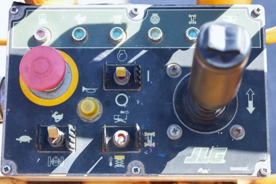 JLG 210-25 Diesel, 4x4 Drive, 23m Working Height, 1000 - Scissor lift: picture 4 JLG 210-25 Diesel, 4x4 Drive, 23m Working Height, 1000 - Scissor lift: picture 4