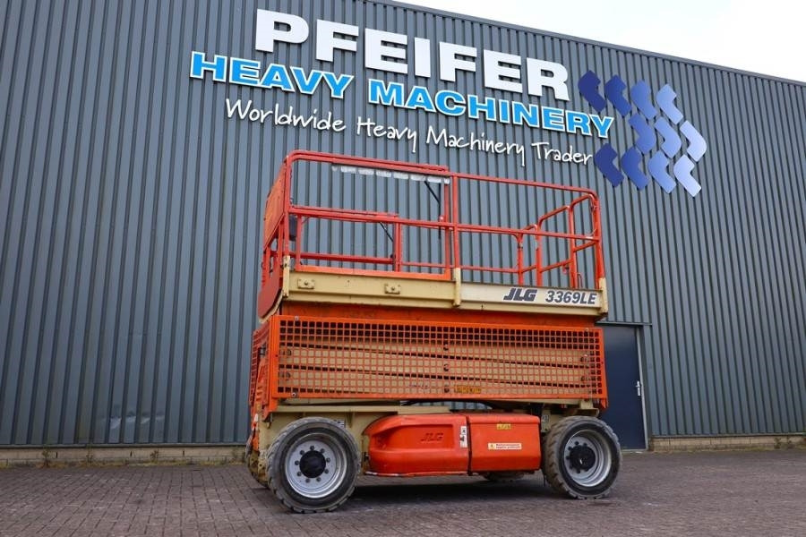 JLG 3369LE Electric, 12m Working Height, 450kg Capacit - Scissor lift: picture 1 JLG 3369LE Electric, 12m Working Height, 450kg Capacit - Scissor lift: picture 1