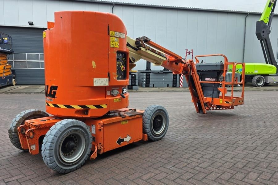 JLG E300AJ As-Is, Electric, 11m Working Height, 6.77m, - Articulated boom: picture 2 JLG E300AJ As-Is, Electric, 11m Working Height, 6.77m, - Articulated boom: picture 2